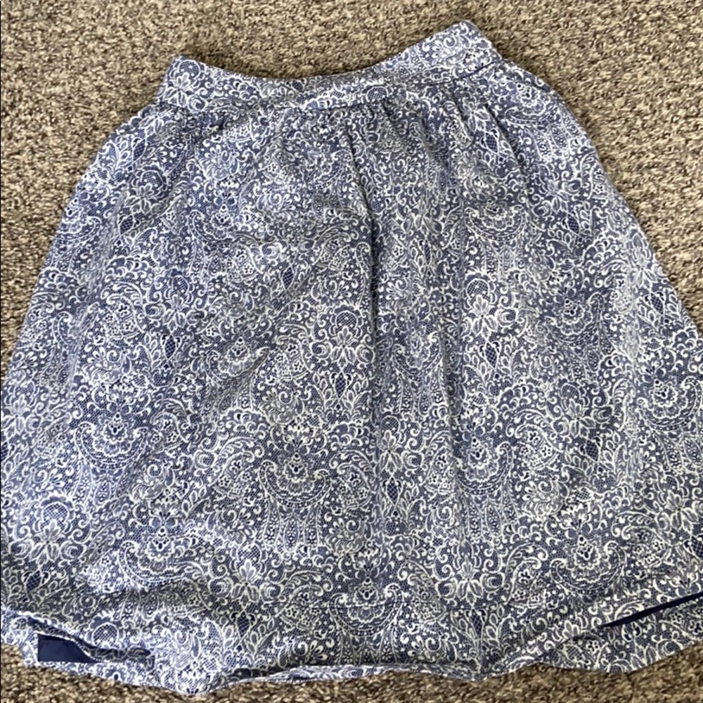 Skirt with pockets